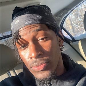 Meet your Posher, Jovanni